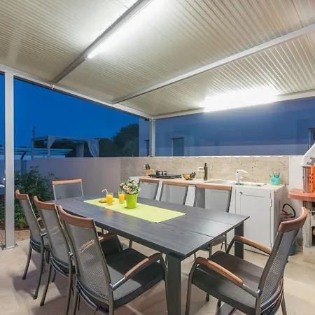 Modern With Private Pool Novigrad (Istria)