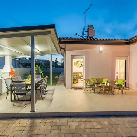 Modern With Private Pool * Novigrad (Istria)