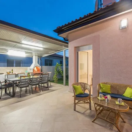 Villa Modern With Private Pool *