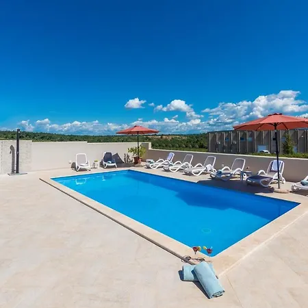 Modern With Private Pool Villa Novigrad (Istria)