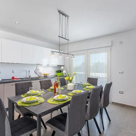 Modern With Private Pool Villa Novigrad (Istria)